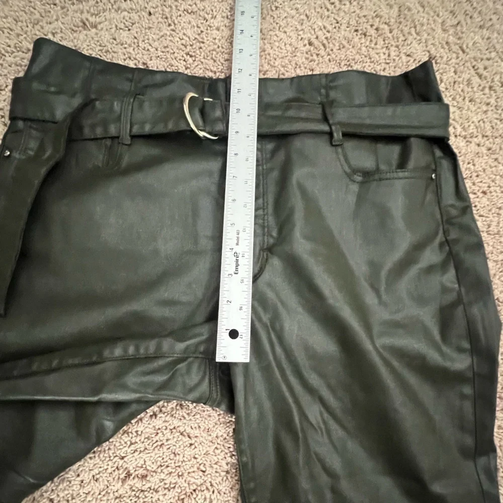 NWT New 14S 14 short Whbm coated denim jeans curvy fatigue green faux leather